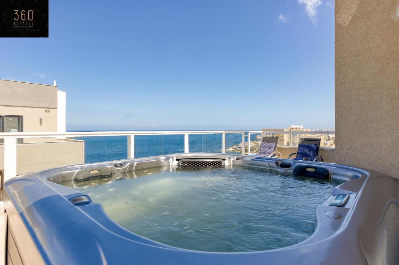 Luxurious Sea Front Penthouse With Private Hot Tub By 360 Estates Apartamento St. Paul's Bay Exterior foto