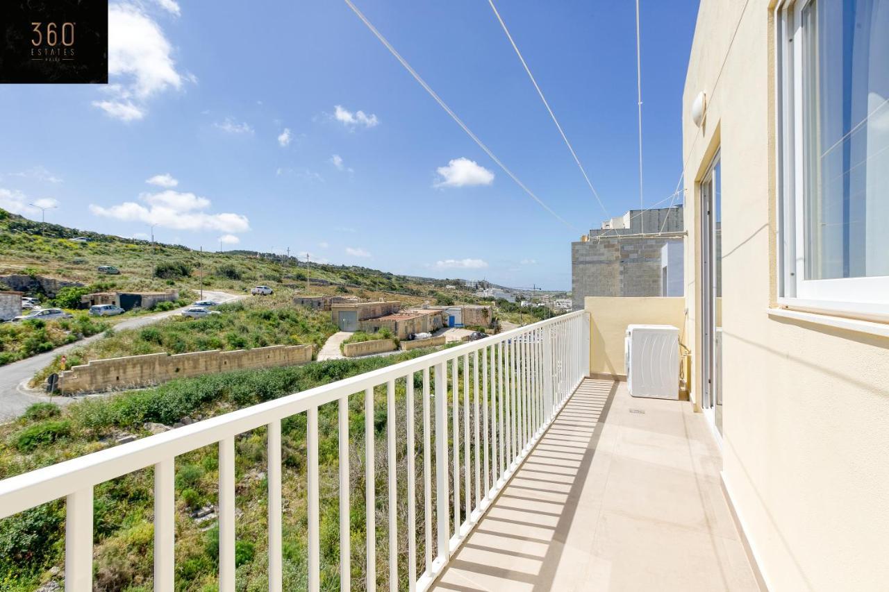 Lux Sea Front Penthouse With Breathtaking Views In St Pauls By 360 Estates Apartamento St. Paul's Bay Exterior foto