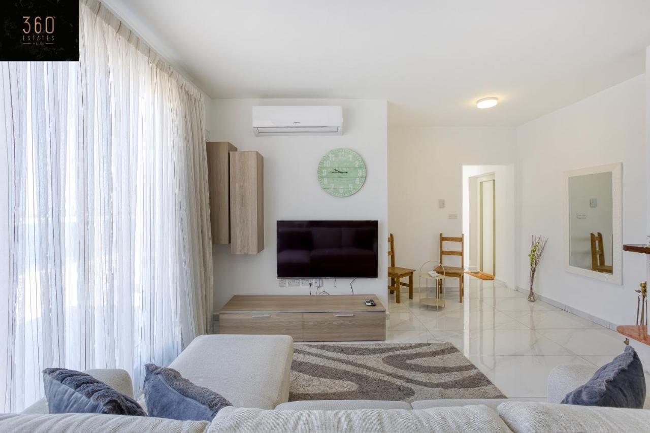Lux Sea Front Penthouse With Breathtaking Views In St Pauls By 360 Estates Apartamento St. Paul's Bay Exterior foto