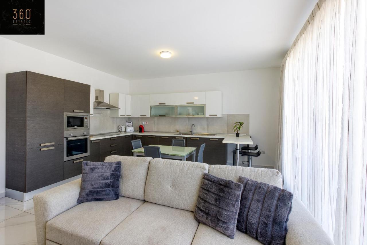 Lux Sea Front Penthouse With Breathtaking Views In St Pauls By 360 Estates Apartamento St. Paul's Bay Exterior foto