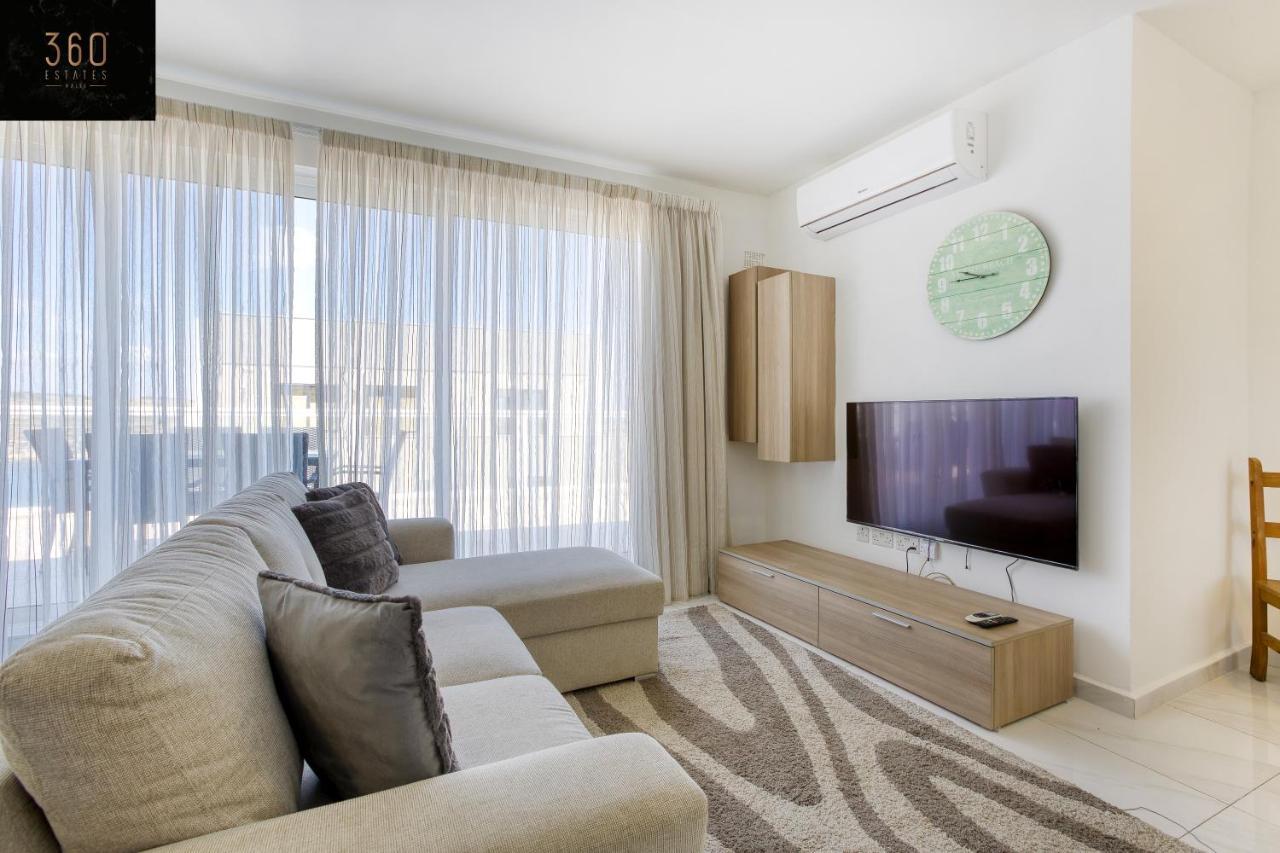 Lux Sea Front Penthouse With Breathtaking Views In St Pauls By 360 Estates Apartamento St. Paul's Bay Exterior foto