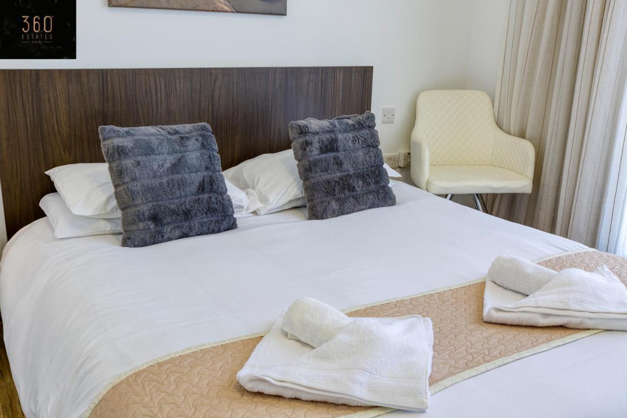 Lux Sea Front Penthouse With Breathtaking Views In St Pauls By 360 Estates Apartamento St. Paul's Bay Exterior foto