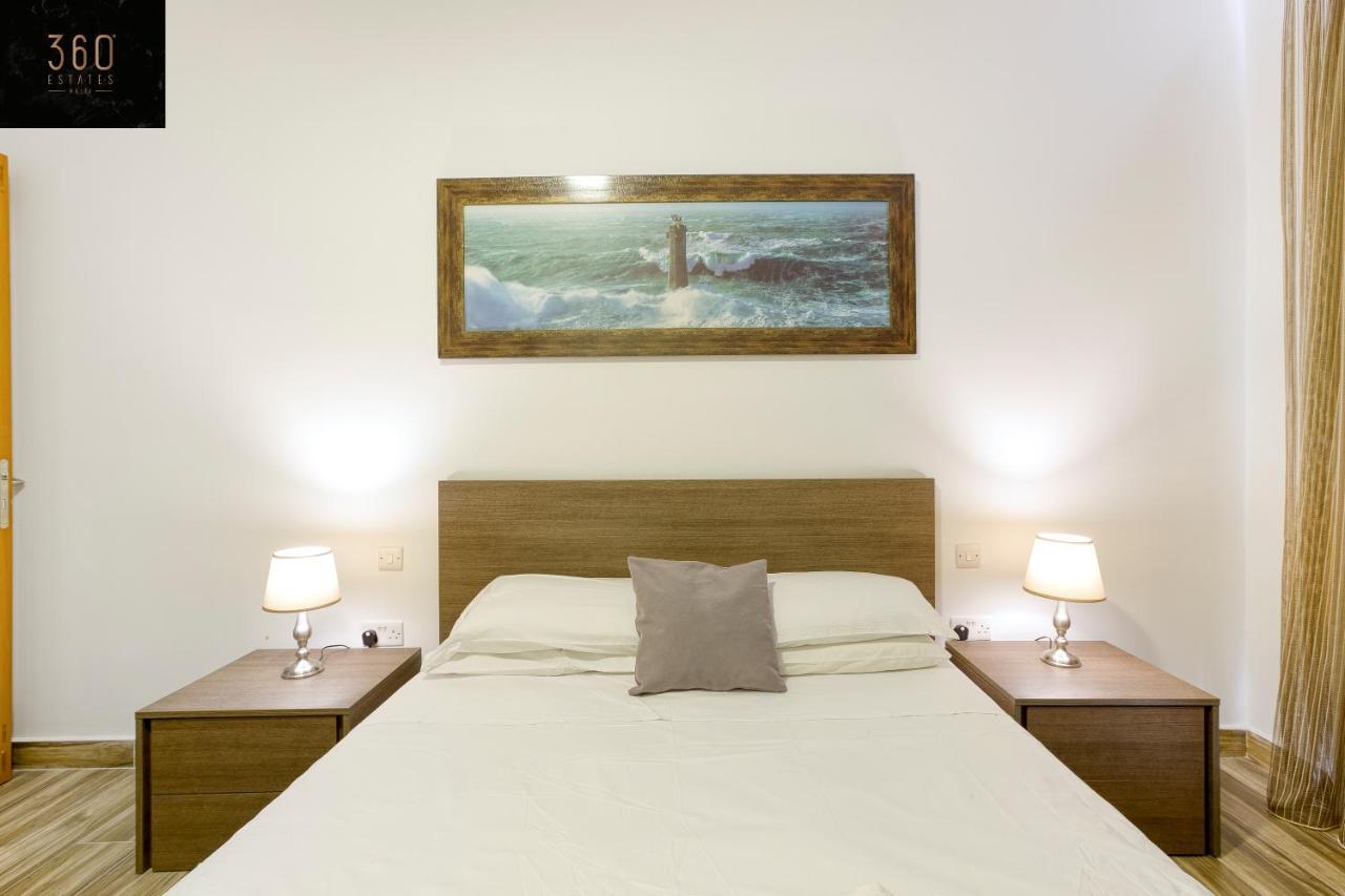 Lux Sea Front Penthouse With Breathtaking Views In St Pauls By 360 Estates Apartamento St. Paul's Bay Exterior foto