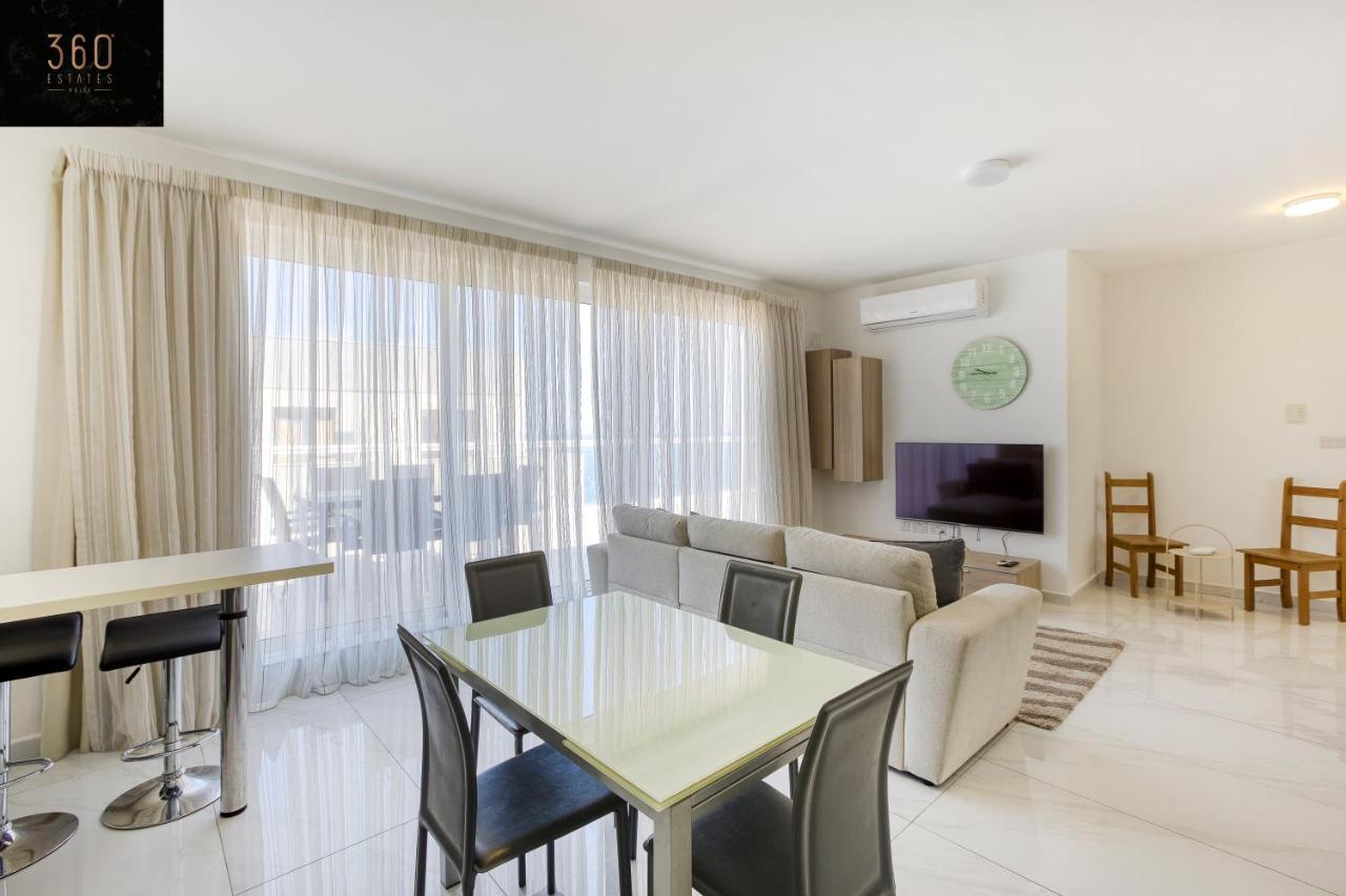 Lux Sea Front Penthouse With Breathtaking Views In St Pauls By 360 Estates Apartamento St. Paul's Bay Exterior foto